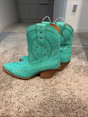 Dingo Women’s Turquoise Western Booties - Stylish Cowgirl Ankle Boots